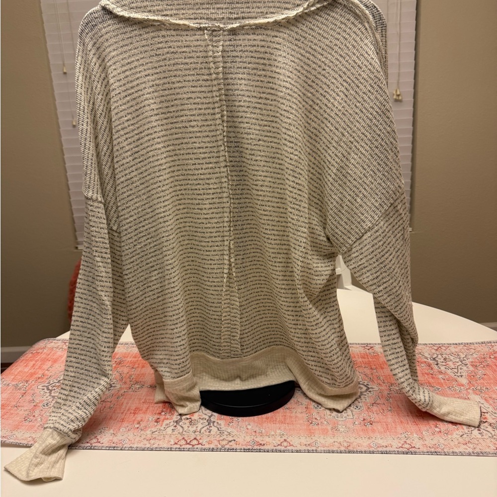 BKE Women's Striped Cream and Gray Sweater - Picture 2 of 3